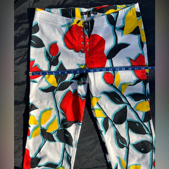 Hype Floral Print Capri Pants (8) - Picture 13 of 17